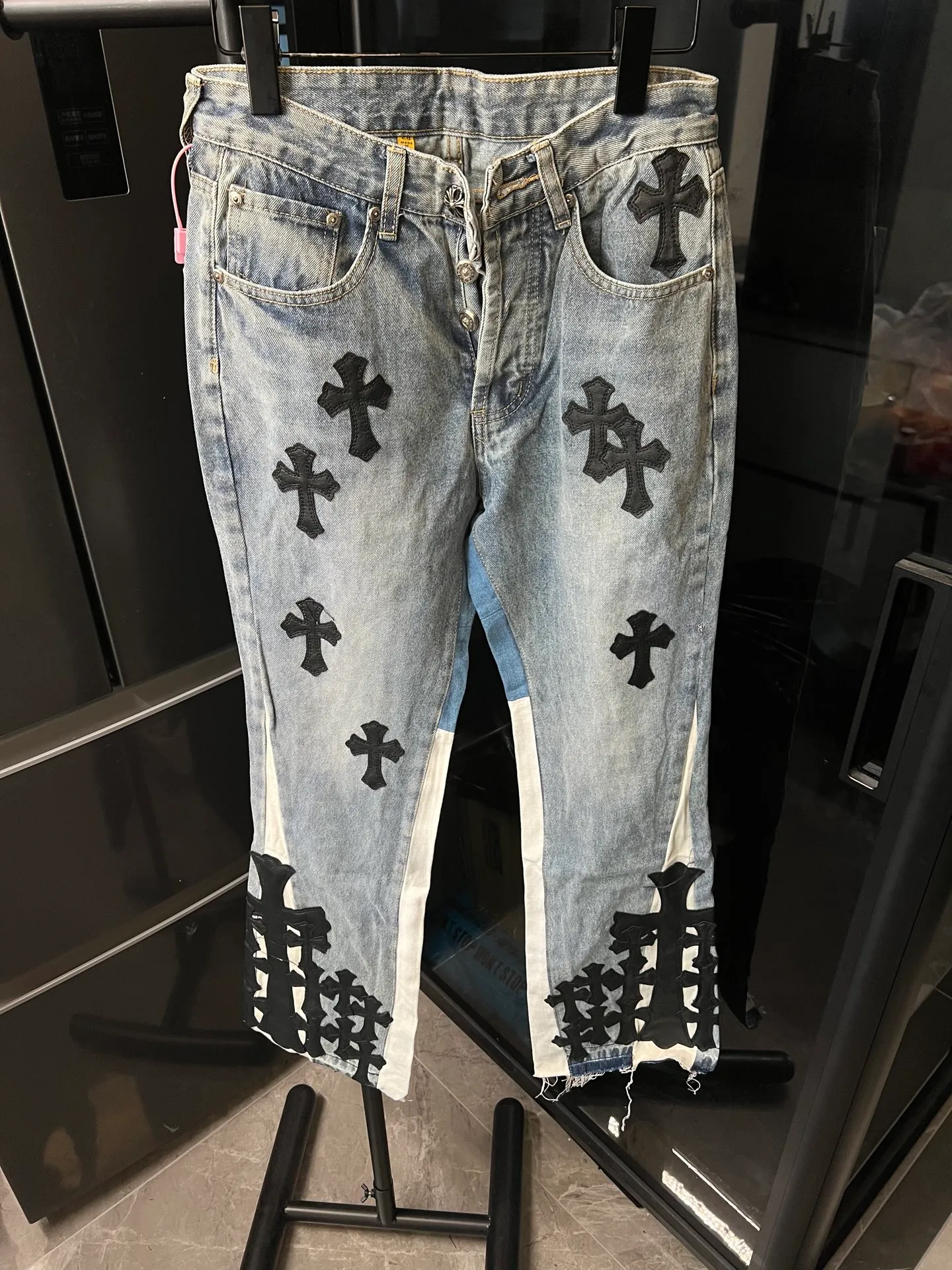 P280 [Next day] Chrome Hearts 25Ss cH Crow stitched cross patch leather heavy duty jeans (blue) Size: 28 30 32 34 36 (corresponding to s-xxl) Detailed sizes can be found in Figure 9